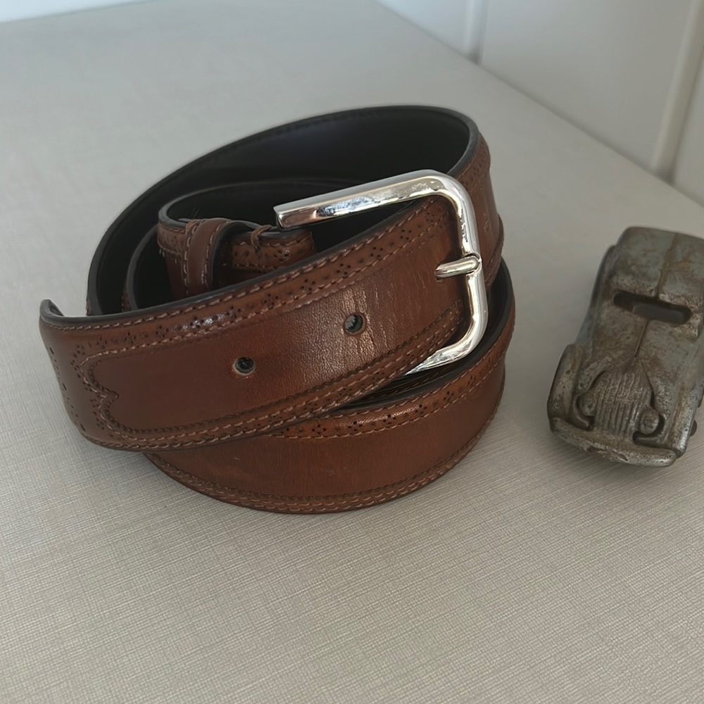 Leather belt, hand tooled in Italy, fabulous detail 34"
